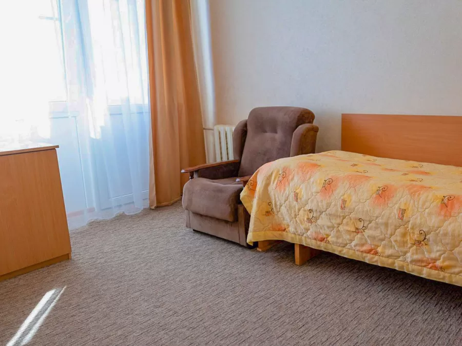 Одноместный номер 1 категории во 2 корпусе в санатории Виктория в городе Ессентуки - фотография