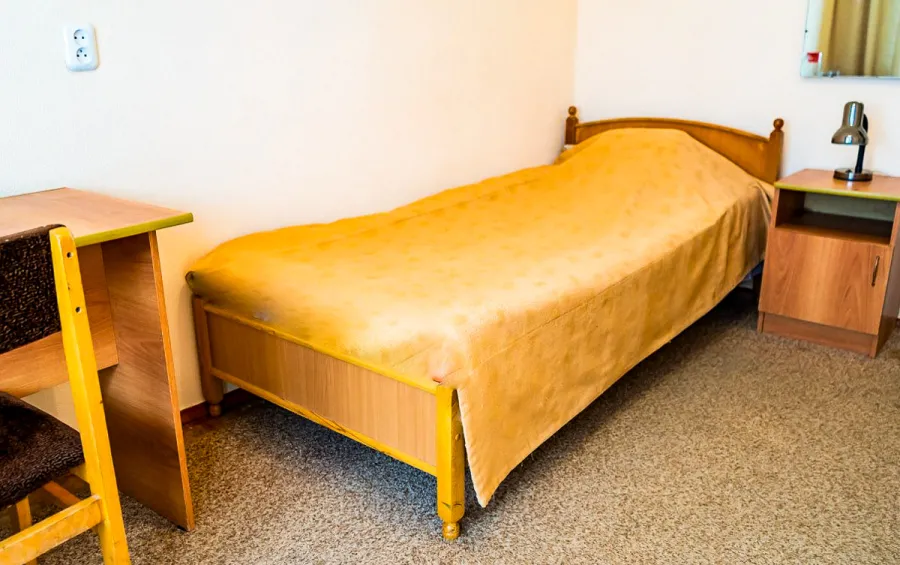 Номер 2-местный 1-комнатный 3 категории в 4 корпусе санатория «Виктория» в г. Ессентуки - фотография