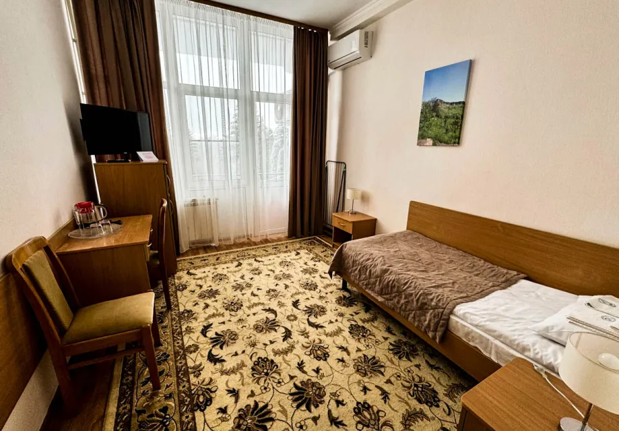 Номер 1-местный в 3 корпусе санатория «Виктория» в г. Ессентуки - фотография