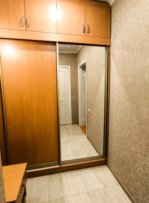 Номер 2-местный 2-комнатный 1 категории в 1 корпусе санатория «Виктория» в г. Ессентуки - фотография