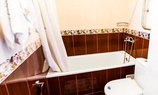 Номер 2-местный 2-комнатный 1 категории во 2 корпусе санатория «Виктория» в г. Ессентуки - фотография