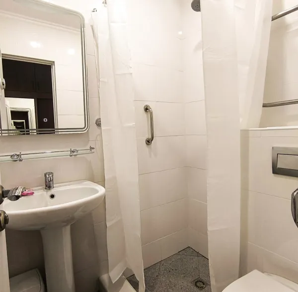 Номер 2-местный 1-комнатный 1 категории во 2 корпусе санаторий «Виктория» в г. Ессентуки - фотография