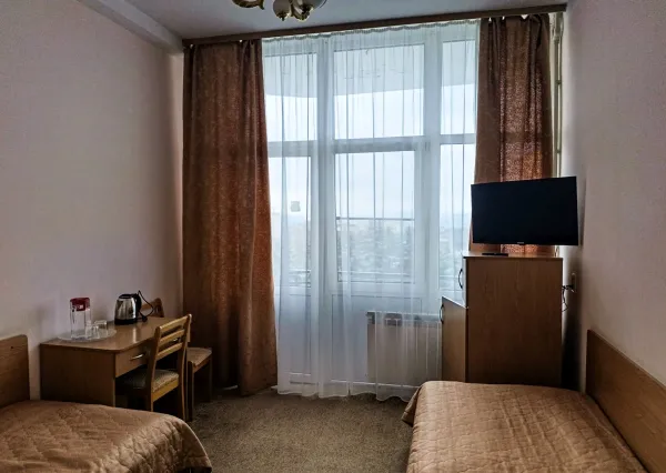 Номер 2-местный 1-комнатный 3 категории в 3 корпусе санатория «Виктория» в г. Ессентуки - фотография