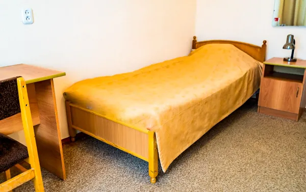 Номер 2-местный 1-комнатный 3 категории в 4 корпусе санатория «Виктория» в г. Ессентуки - фотография