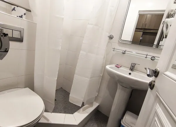 Номер 1-местный 1-комнатный 1 категории во 2 корпусе санатория «Виктория» в г. Ессентуки - фотография