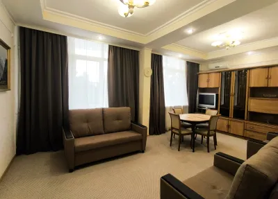 Номер 2-местный 3-комнатный 1 категории в 1 корпусе санатория «Виктория» в г. Ессентуки - фотография