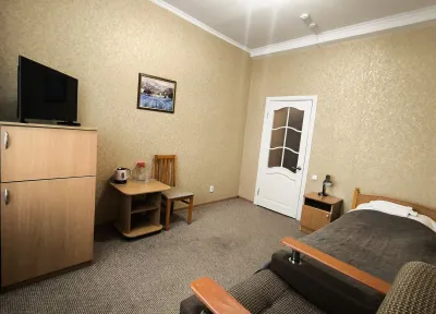 Номер 1-местный 1-комнатный 2 категории в 1 корпусе санатория «Виктория» в г. Ессентуки - фотография