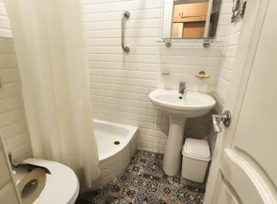 Номер 1-местный 1-комнатный 2 категории в 1 корпусе санатория «Виктория» в г. Ессентуки - фотография